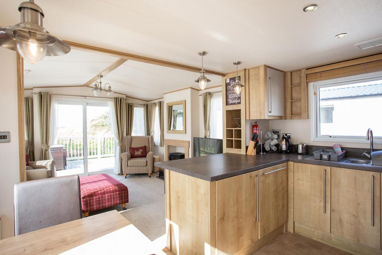 The Lakes Rookley Exterior foto Interior of a static
