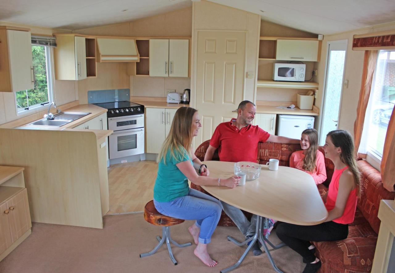 The Lakes Rookley Zimmer foto Interior of a static
