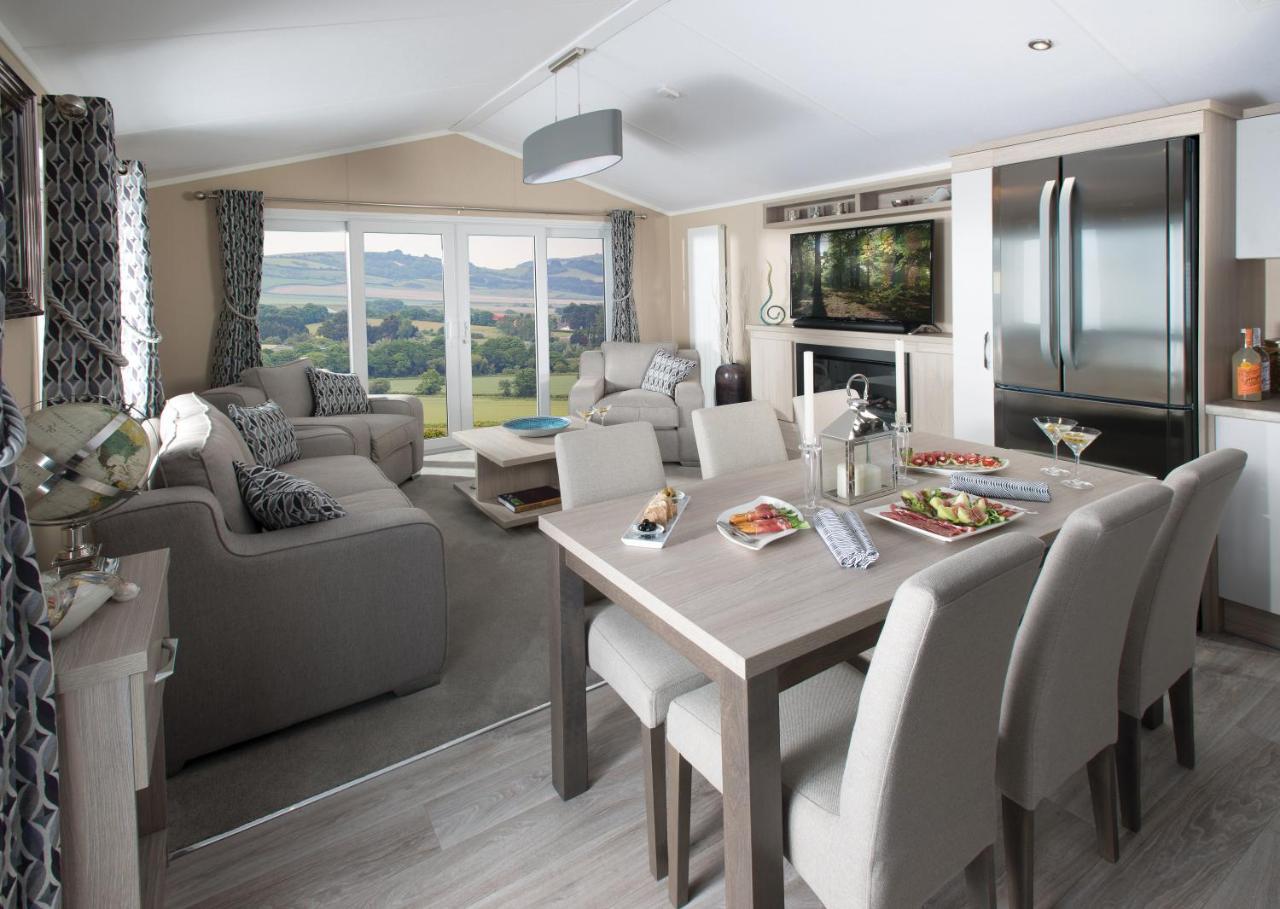The Lakes Rookley Exterior foto Interior of a static